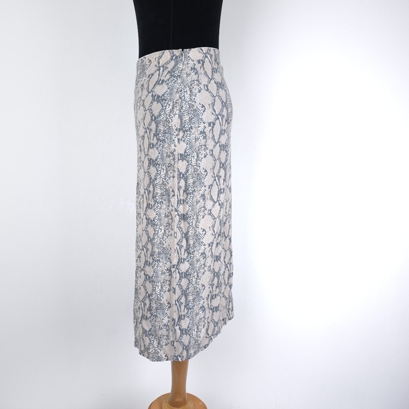 American Eagle Outfitters Animal Print Pencil Midi Skirt Size M - Picture 2 of 13